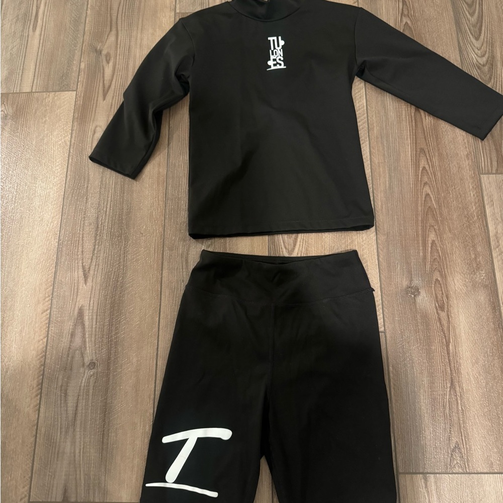 Tulones crop top short set size xs